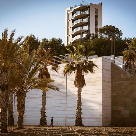 Modern Sea Front Sea Waves Alicante Exterior foto
