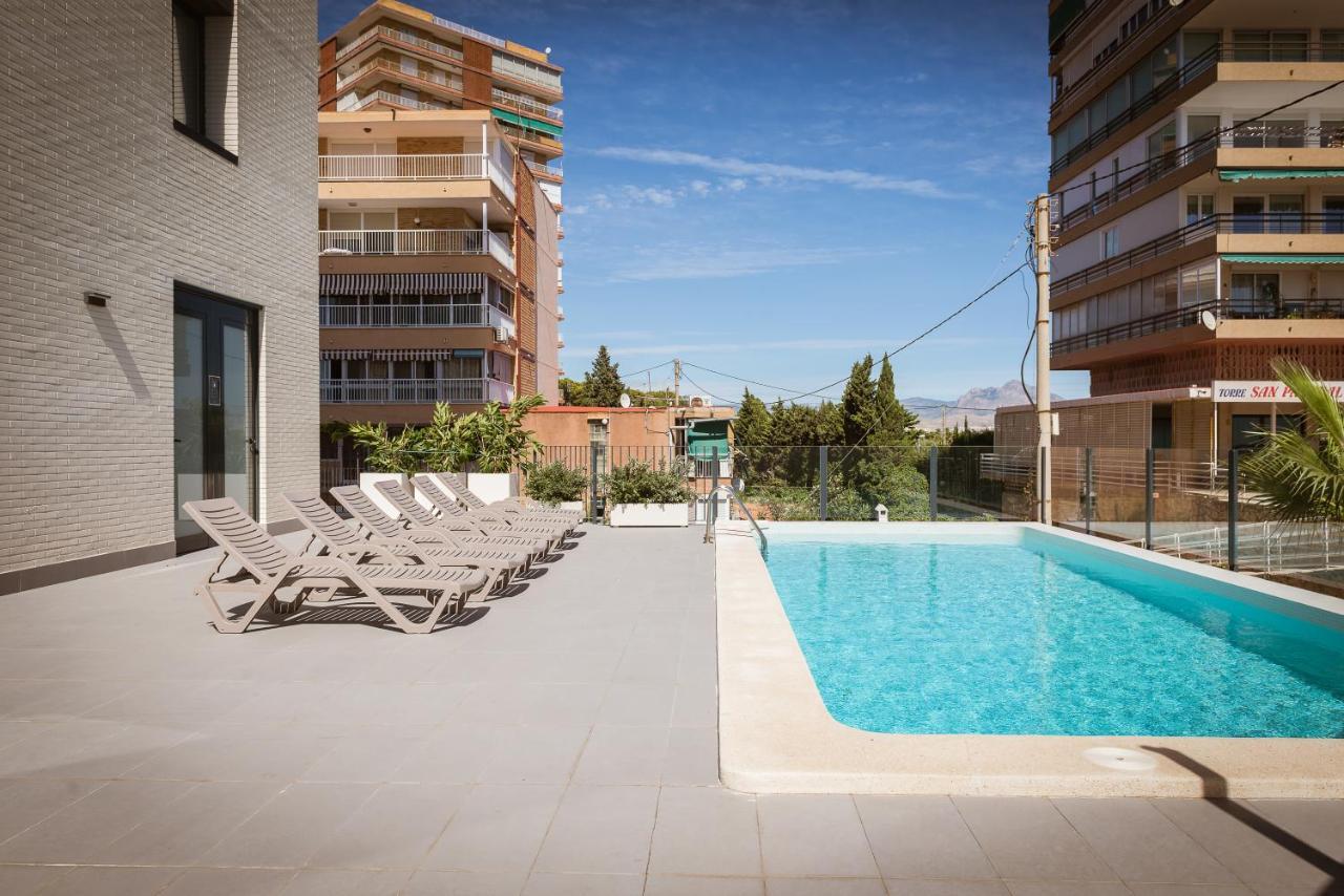 Modern Sea Front Sea Waves Alicante Exterior foto